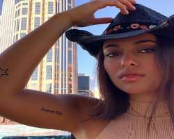 The actress is a tattoo freak and has various tattoos on her body.